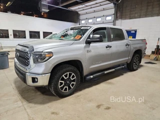 TOYOTA TUNDRA SR5