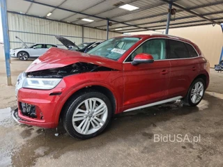 AUDI Q5 PREMIUM PLUS
