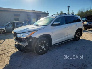 TOYOTA HIGHLANDER XLE