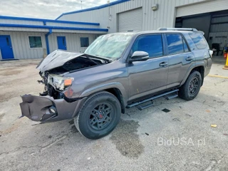 TOYOTA 4RUNNER SR5 PREMIUM