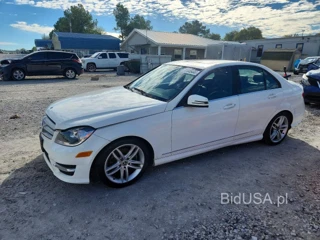 MERCEDES-BENZ C 250