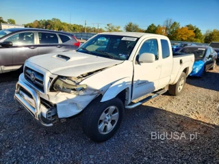 TOYOTA TACOMA V6
