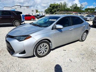 TOYOTA COROLLA LE