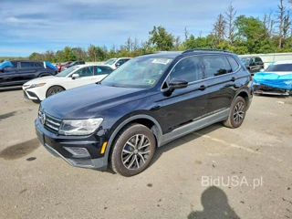 VOLKSWAGEN TIGUAN SE