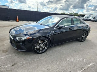 MERCEDES-BENZ A 220 4MATIC