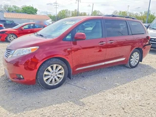 TOYOTA SIENNA XLE PREMIUM 7-PASSENGER