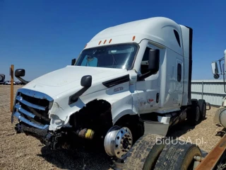 FREIGHTLINER CASCADIA 126 SLEEPER CAB"