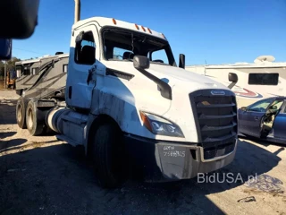 FREIGHTLINER CASCADIA