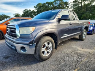 TOYOTA TUNDRA DOUBLE CAB SR5