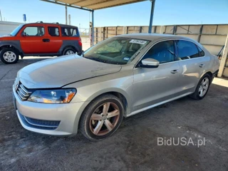 VOLKSWAGEN PASSAT S