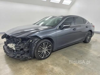 LEXUS ES 300H BASE