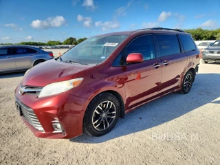 TOYOTA SIENNA XLE 8-PASSENGER