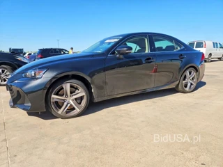 LEXUS IS 200T