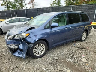 TOYOTA SIENNA XLE 8-PASSENGER