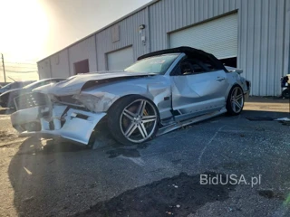 FORD MUSTANG GT