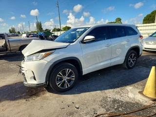 TOYOTA HIGHLANDER LE