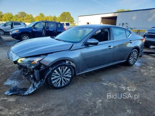 NISSAN ALTIMA SV
