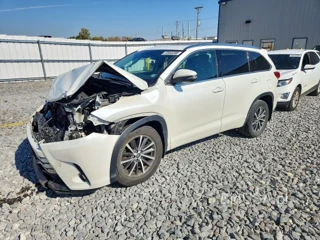 TOYOTA HIGHLANDER XLE