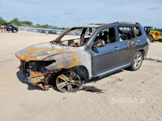 TOYOTA HIGHLANDER LIMITED