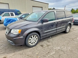 CHRYSLER TOWN & COUNTRY TOURING