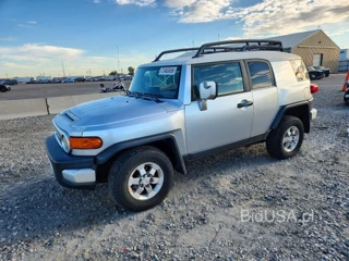TOYOTA FJ CRUISER BASE