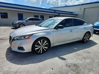NISSAN ALTIMA SR