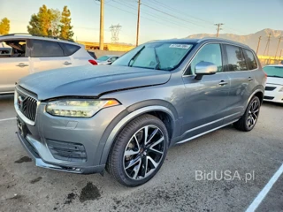 VOLVO XC90 T6 MOMENTUM