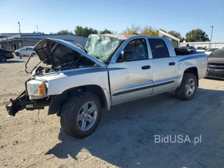 DODGE DAKOTA QUAD SLT