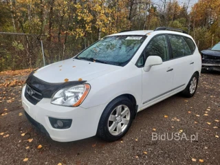 KIA RONDO BASE