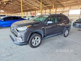 TOYOTA RAV4 HYBRID XLE