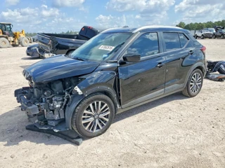 NISSAN KICKS SV