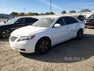 TOYOTA CAMRY BASE