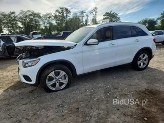 MERCEDES-BENZ GLC 300 4MATIC
