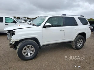 TOYOTA 4RUNNER SR5
