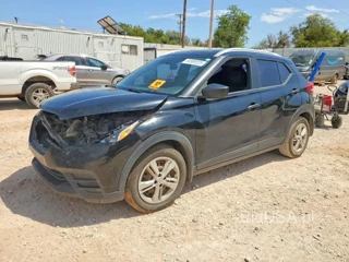 NISSAN KICKS S