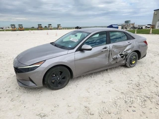 HYUNDAI ELANTRA BLUE