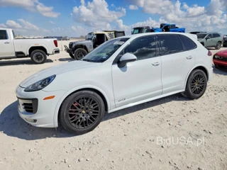 PORSCHE CAYENNE GTS