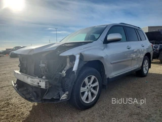TOYOTA HIGHLANDER BASE