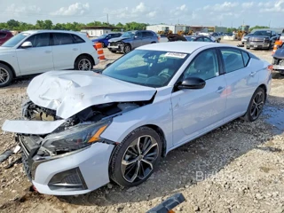 NISSAN ALTIMA SR