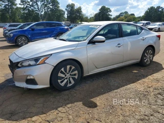 NISSAN ALTIMA S