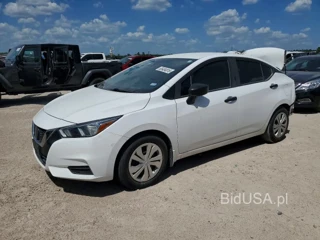 NISSAN VERSA S