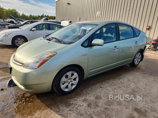 TOYOTA PRIUS BASE