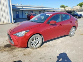 TOYOTA YARIS IA BASE