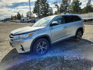 TOYOTA HIGHLANDER LE