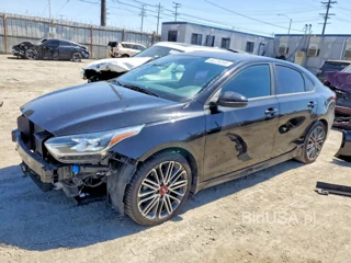 KIA FORTE GT