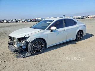 TOYOTA CAMRY XSE