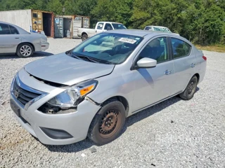NISSAN VERSA SV