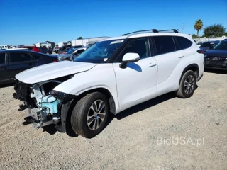 TOYOTA HIGHLANDER XLE