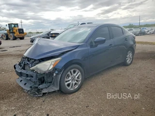 TOYOTA YARIS IA BASE