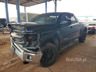 TOYOTA TUNDRA SR5